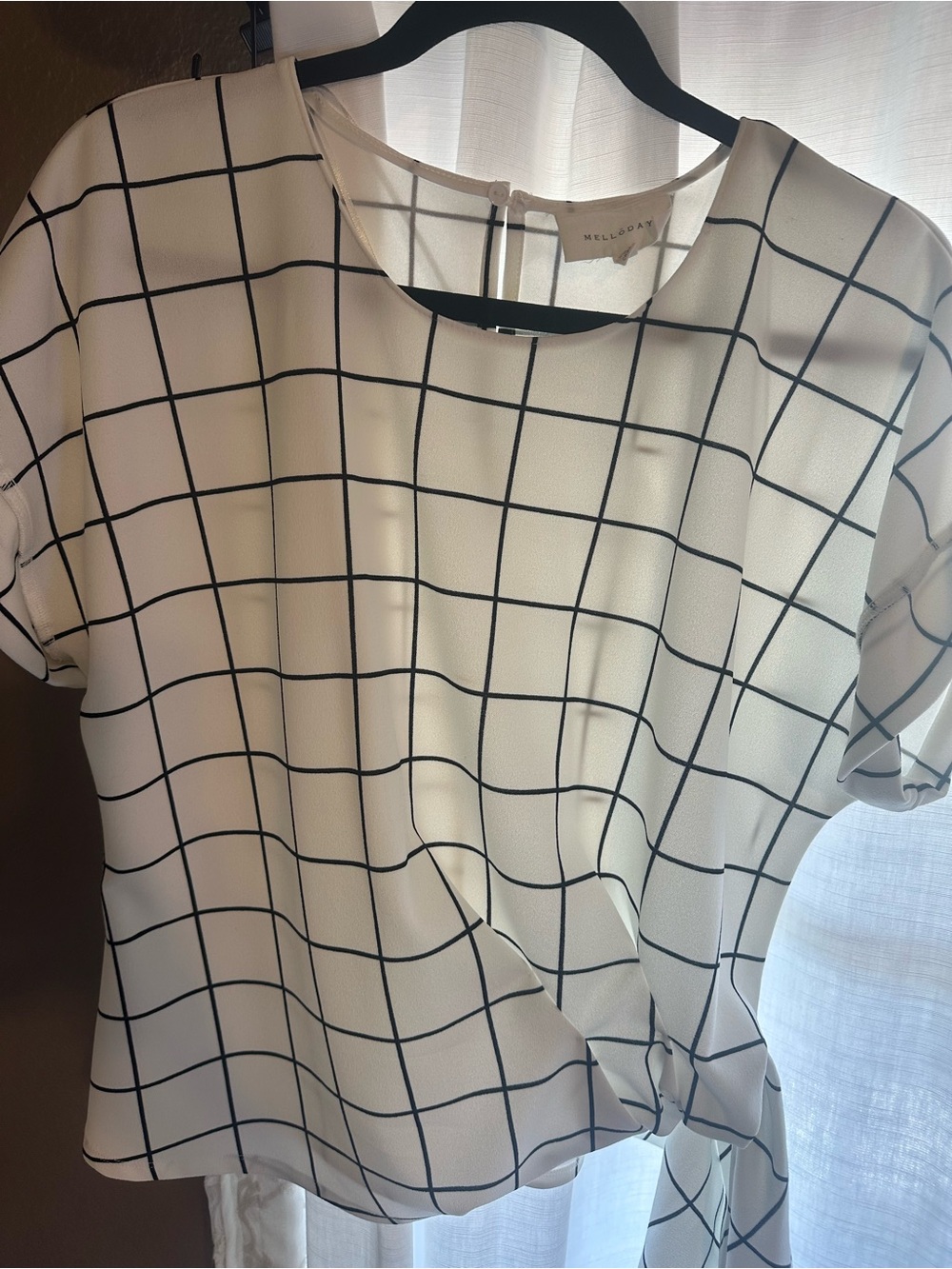 MELLODAY White Grid Tie-Hem Short Sleeve Blouse